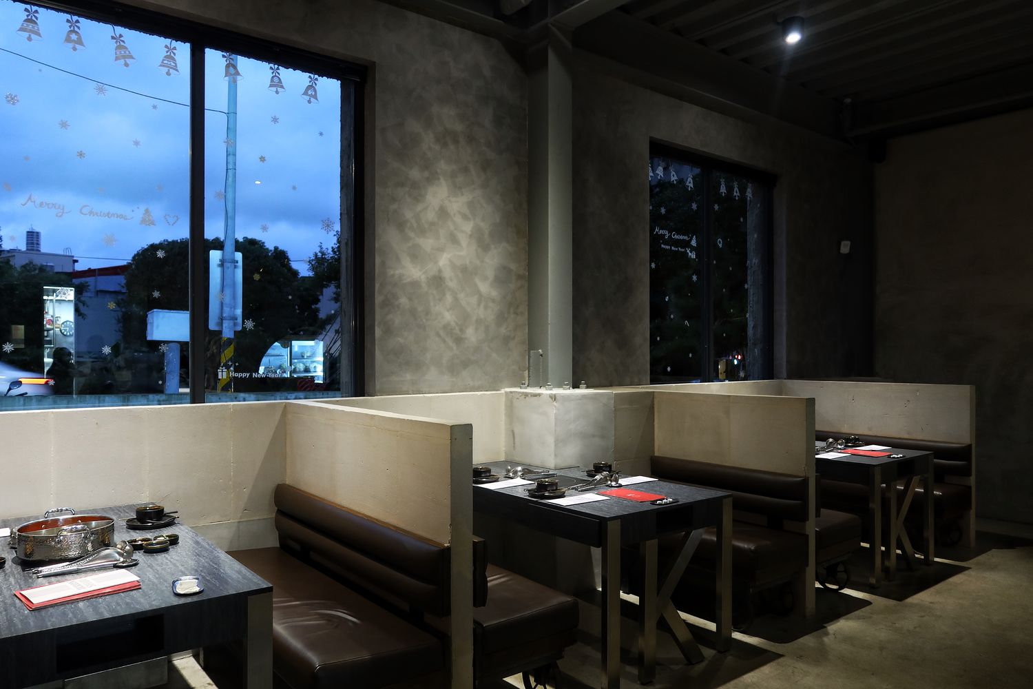 【桃園頂級火鍋】IKKON SHABU|在地人激推的桃園和牛火鍋跟桃園調酒，頂級食材搭配專人桌邊服務，質感系桃園海鮮火鍋推薦! @混血珊莎的奇幻旅程