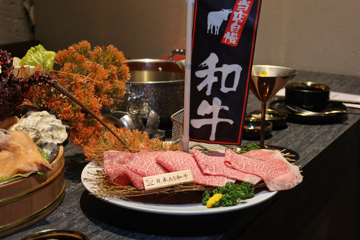【桃園頂級火鍋】IKKON SHABU|在地人激推的桃園和牛火鍋跟桃園調酒，頂級食材搭配專人桌邊服務，質感系桃園海鮮火鍋推薦! @混血珊莎的奇幻旅程