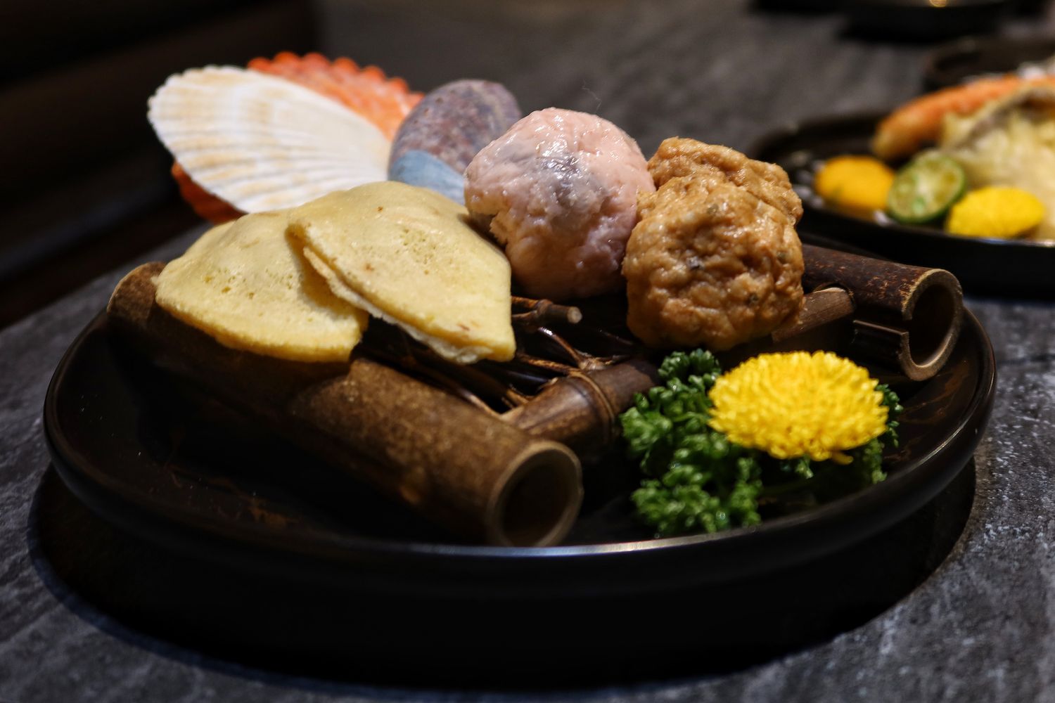 【桃園頂級火鍋】IKKON SHABU|在地人激推的桃園和牛火鍋跟桃園調酒，頂級食材搭配專人桌邊服務，質感系桃園海鮮火鍋推薦! @混血珊莎的奇幻旅程