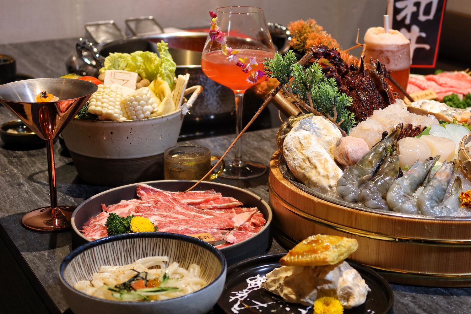 【桃園頂級火鍋】IKKON SHABU|在地人激推的桃園和牛火鍋跟桃園調酒，頂級食材搭配專人桌邊服務，質感系桃園海鮮火鍋推薦! @混血珊莎的奇幻旅程
