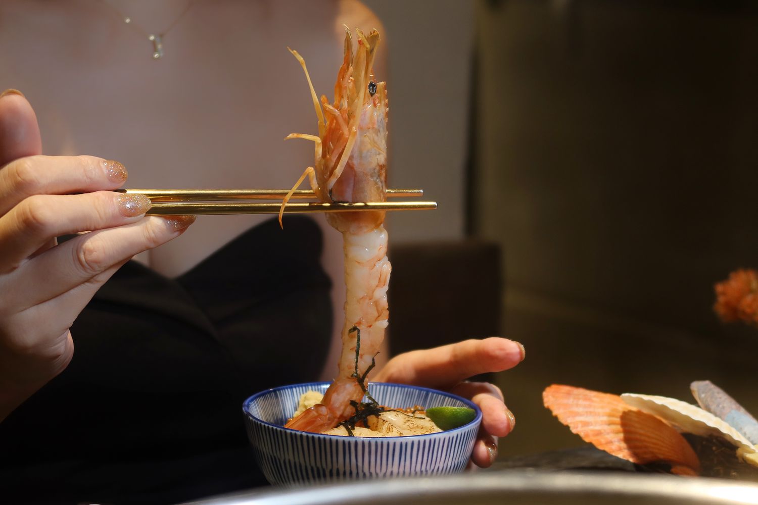 【桃園頂級火鍋】IKKON SHABU|在地人激推的桃園和牛火鍋跟桃園調酒，頂級食材搭配專人桌邊服務，質感系桃園海鮮火鍋推薦! @混血珊莎的奇幻旅程
