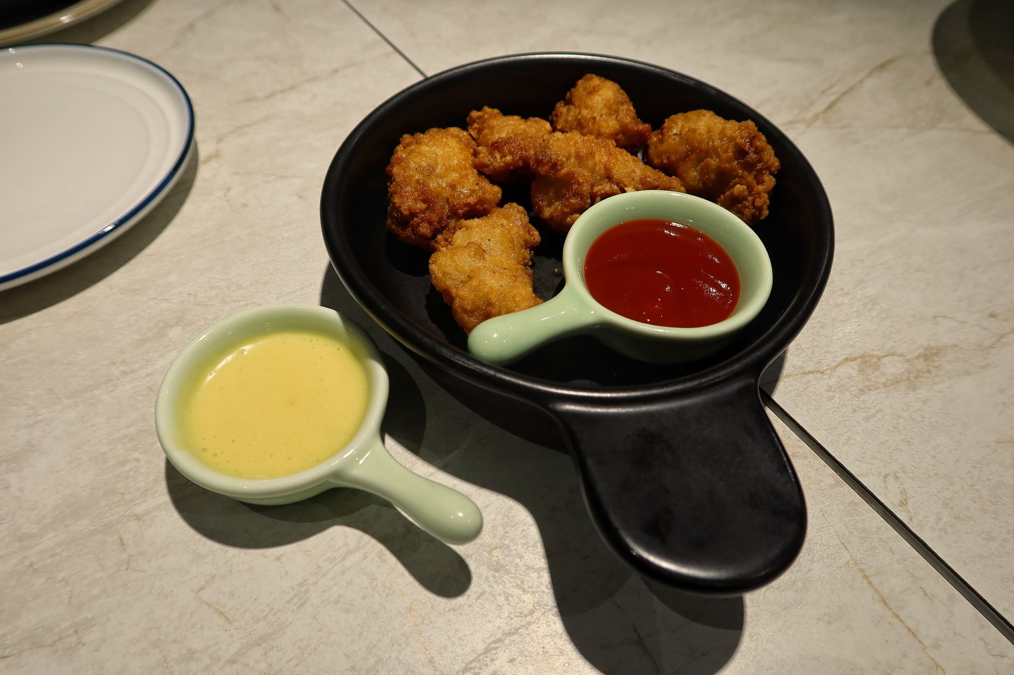 【台中南區美食】亞丁尼義式麵屋工學店，平價義式料理只要148元起! @混血珊莎的奇幻旅程