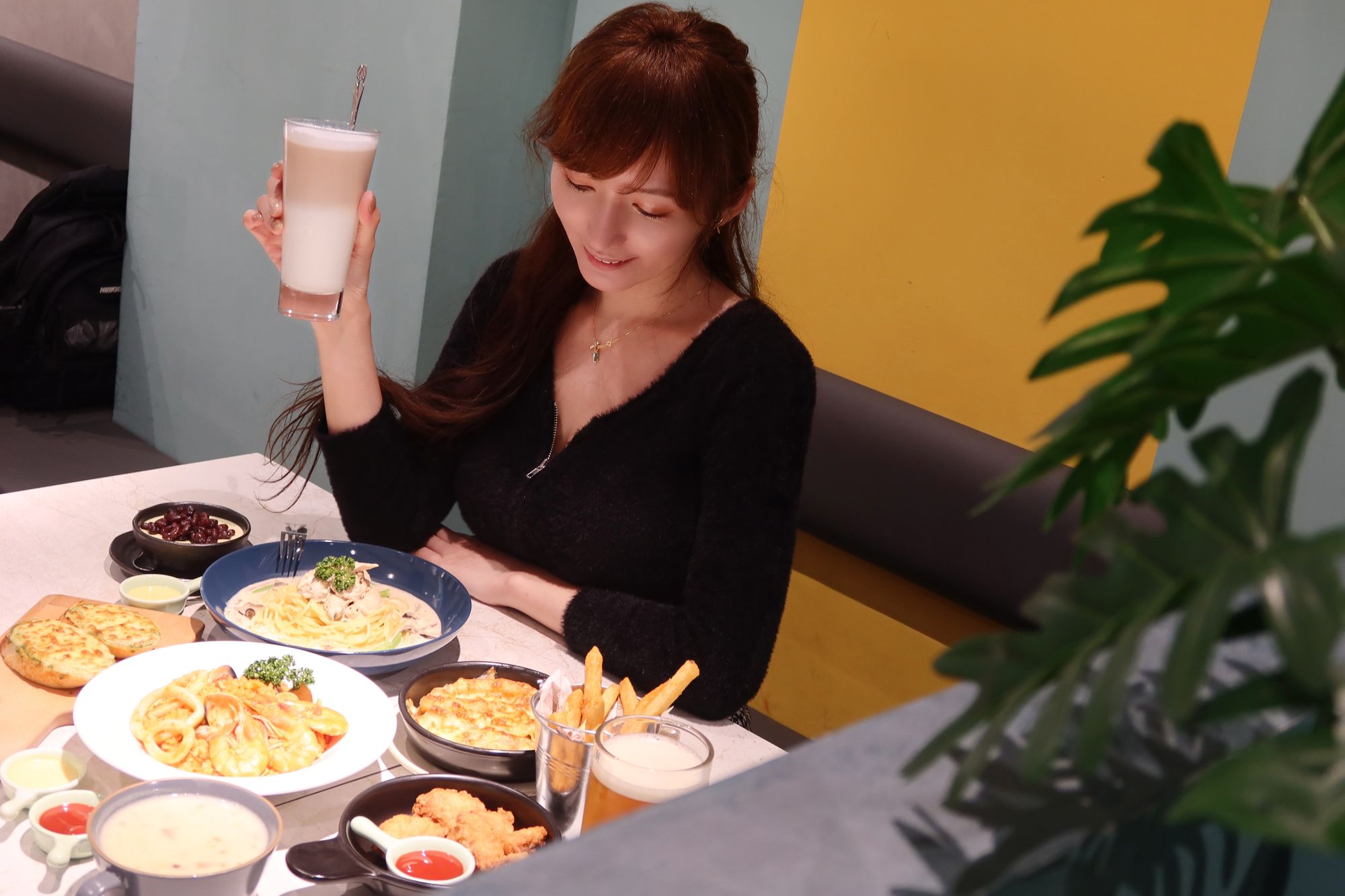 【台中南區美食】亞丁尼義式麵屋工學店，平價義式料理只要148元起! @混血珊莎的奇幻旅程