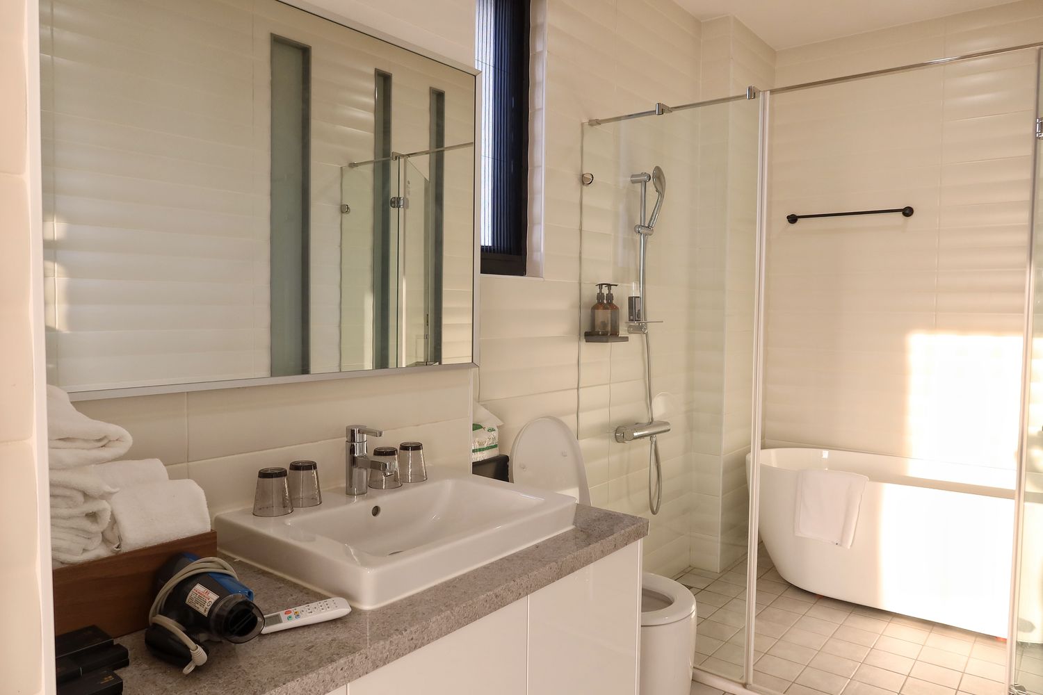 【台南安平民宿】衡定理民宿-畃雨,附設頂級KTV包廂,唱歌看電影通通有! @混血珊莎的奇幻旅程 【台南安平民宿】衡定理民宿-畃雨,附設頂級KTV包廂,唱歌看電影通通有! @混血珊莎的奇幻旅程