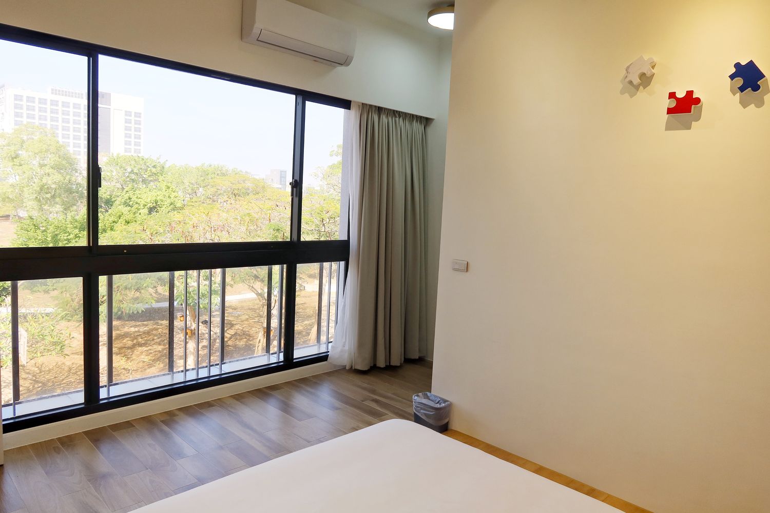 【台南安平民宿】衡定理民宿-畃雨,附設頂級KTV包廂,唱歌看電影通通有! @混血珊莎的奇幻旅程 【台南安平民宿】衡定理民宿-畃雨,附設頂級KTV包廂,唱歌看電影通通有! @混血珊莎的奇幻旅程