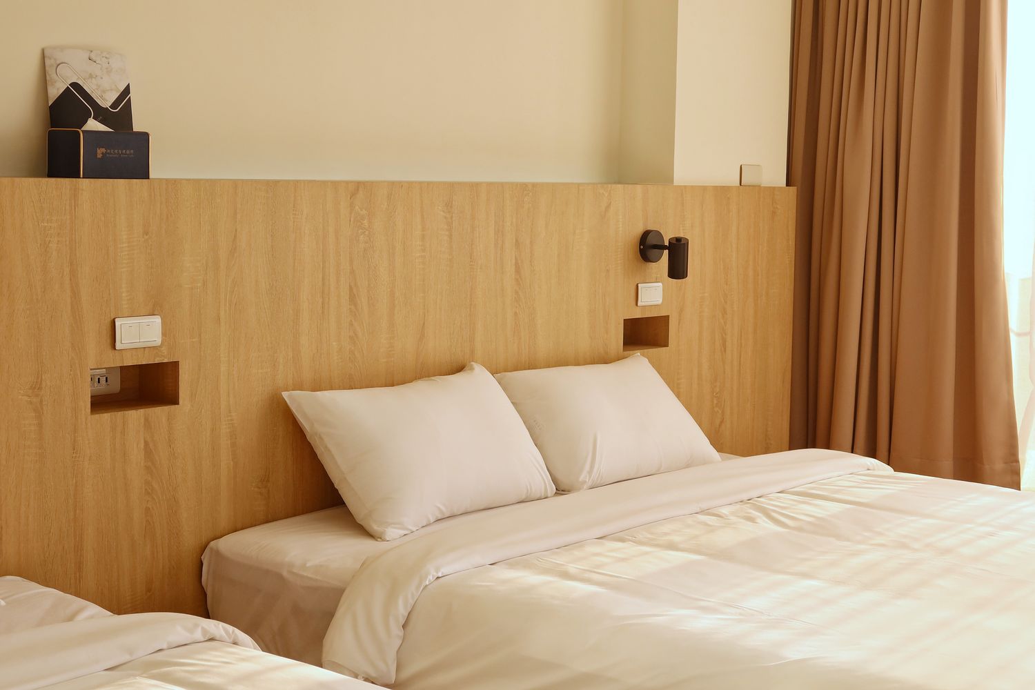 【台南安平民宿】衡定理民宿-畃雨,附設頂級KTV包廂,唱歌看電影通通有! @混血珊莎的奇幻旅程 【台南安平民宿】衡定理民宿-畃雨,附設頂級KTV包廂,唱歌看電影通通有! @混血珊莎的奇幻旅程