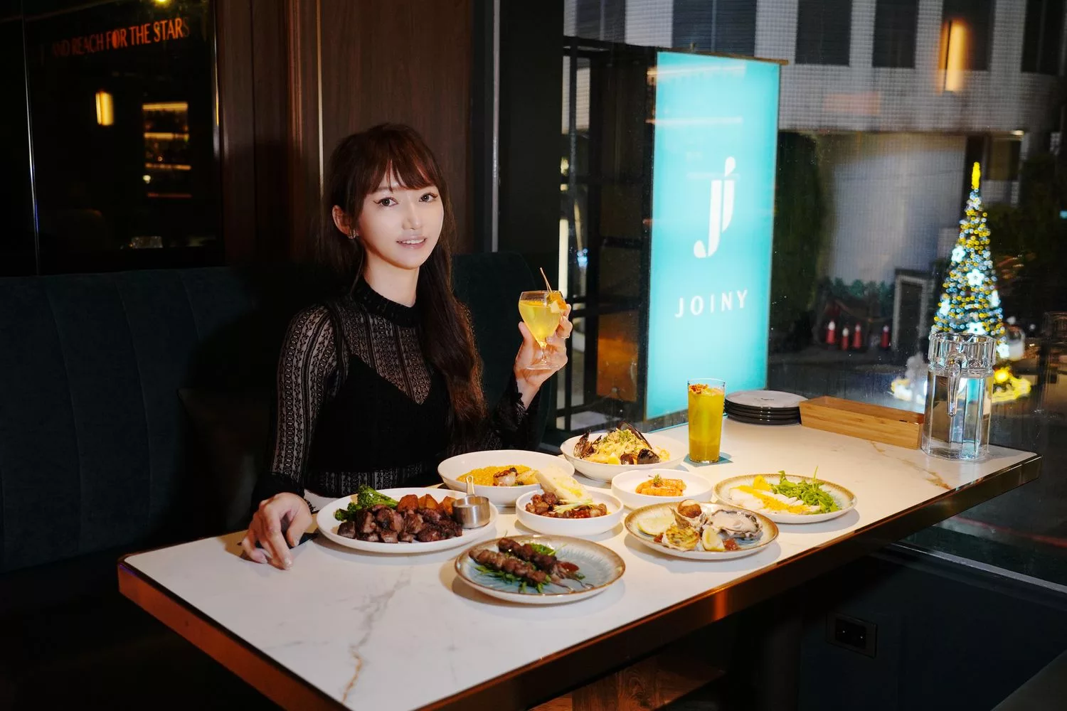 【忠孝復興餐酒館】Joiny Taipei 招台北餐酒館，新開幕時尚都會風格，壽星免費送特調! @混血珊莎的奇幻旅程