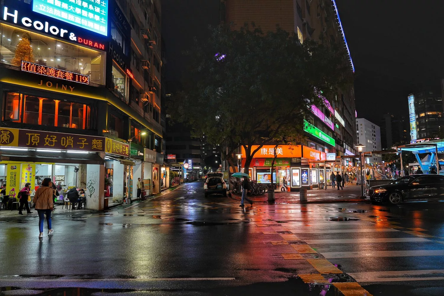 【忠孝復興餐酒館】Joiny Taipei 招台北餐酒館，新開幕時尚都會風格，壽星免費送特調! @混血珊莎的奇幻旅程