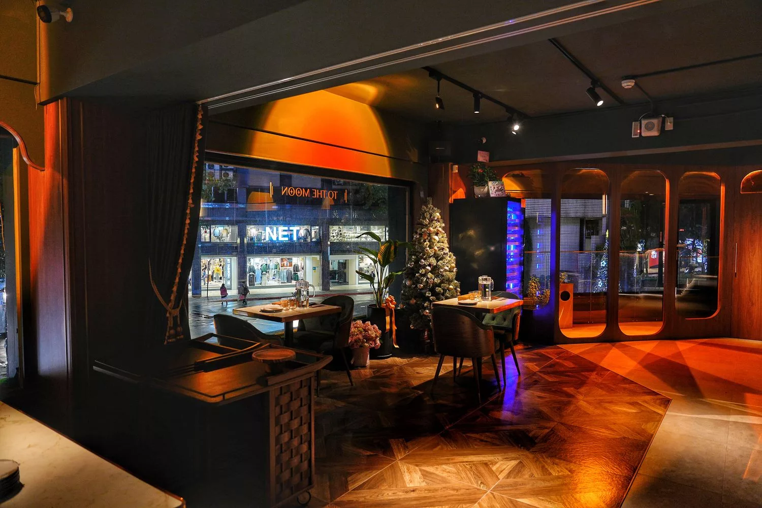 【忠孝復興餐酒館】Joiny Taipei 招台北餐酒館，新開幕時尚都會風格，壽星免費送特調! @混血珊莎的奇幻旅程