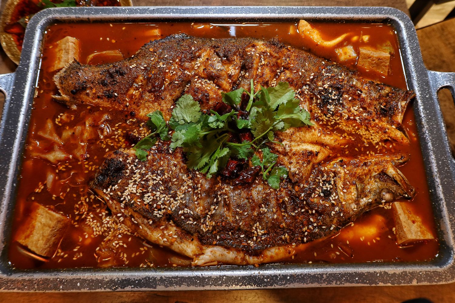 【台南居酒屋】魚小二串燒酒場|道地重慶麻辣烤魚.串燒.熱炒.揚物,濃濃日系氛圍小酌聚餐好去處! @混血珊莎的奇幻旅程 【台南居酒屋】魚小二串燒酒場|道地重慶麻辣烤魚.串燒.熱炒.揚物,濃濃日系氛圍小酌聚餐好去處! @混血珊莎的奇幻旅程