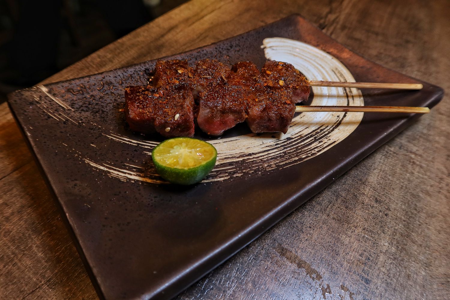 【台南居酒屋】魚小二串燒酒場|道地重慶麻辣烤魚.串燒.熱炒.揚物,濃濃日系氛圍小酌聚餐好去處! @混血珊莎的奇幻旅程 【台南居酒屋】魚小二串燒酒場|道地重慶麻辣烤魚.串燒.熱炒.揚物,濃濃日系氛圍小酌聚餐好去處! @混血珊莎的奇幻旅程