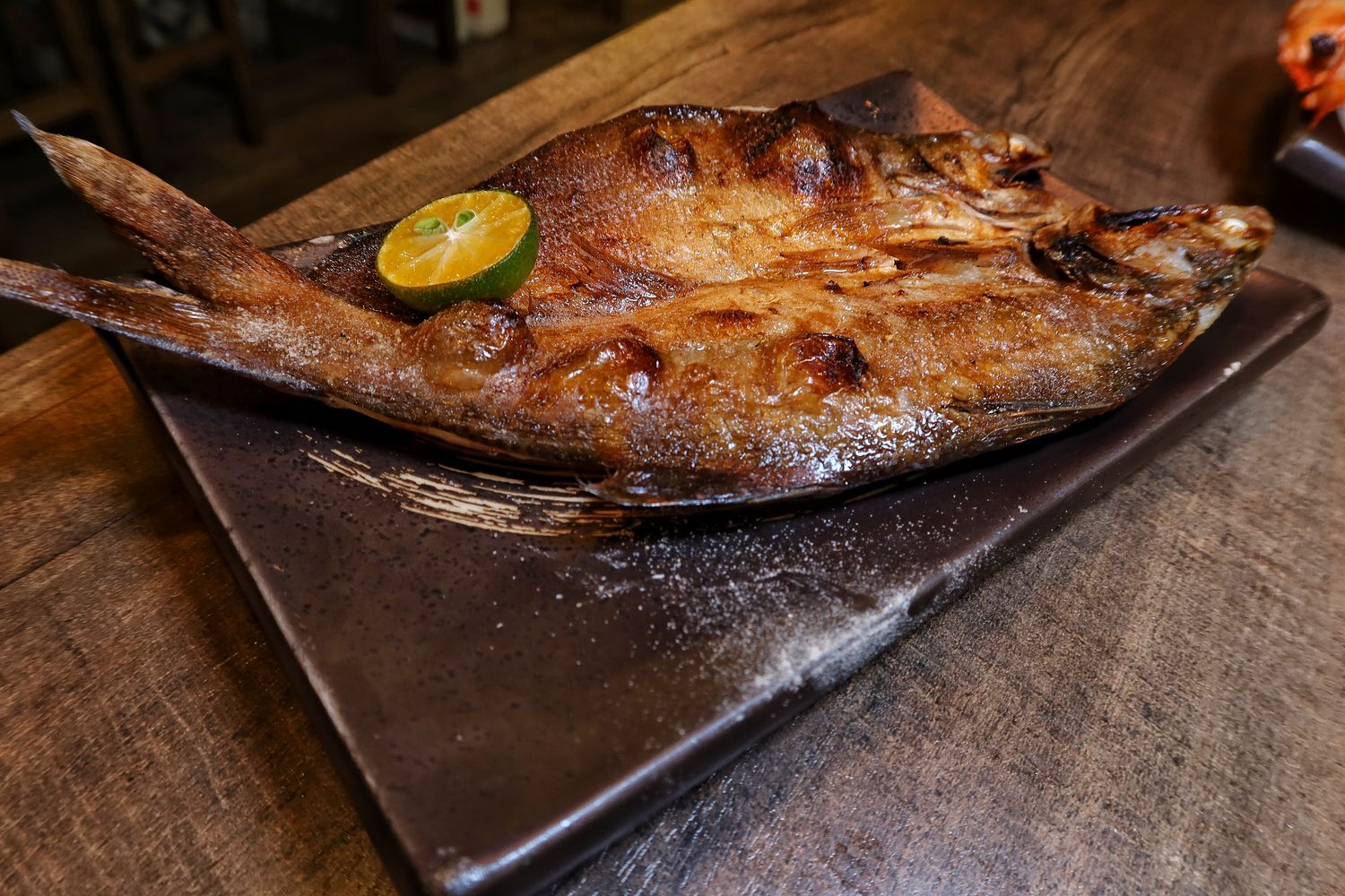 【台南居酒屋】魚小二串燒酒場|道地重慶麻辣烤魚.串燒.熱炒.揚物,濃濃日系氛圍小酌聚餐好去處! @混血珊莎的奇幻旅程 【台南居酒屋】魚小二串燒酒場|道地重慶麻辣烤魚.串燒.熱炒.揚物,濃濃日系氛圍小酌聚餐好去處! @混血珊莎的奇幻旅程