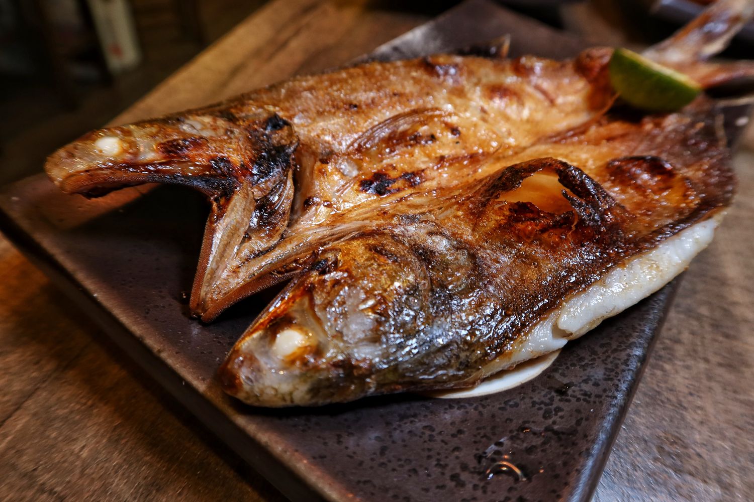 【台南居酒屋】魚小二串燒酒場|道地重慶麻辣烤魚.串燒.熱炒.揚物,濃濃日系氛圍小酌聚餐好去處! @混血珊莎的奇幻旅程 【台南居酒屋】魚小二串燒酒場|道地重慶麻辣烤魚.串燒.熱炒.揚物,濃濃日系氛圍小酌聚餐好去處! @混血珊莎的奇幻旅程