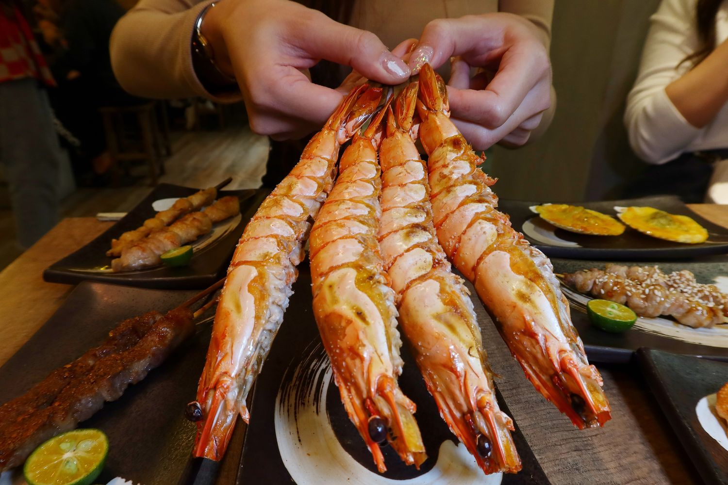 【台南居酒屋】魚小二串燒酒場|道地重慶麻辣烤魚.串燒.熱炒.揚物,濃濃日系氛圍小酌聚餐好去處! @混血珊莎的奇幻旅程 【台南居酒屋】魚小二串燒酒場|道地重慶麻辣烤魚.串燒.熱炒.揚物,濃濃日系氛圍小酌聚餐好去處! @混血珊莎的奇幻旅程