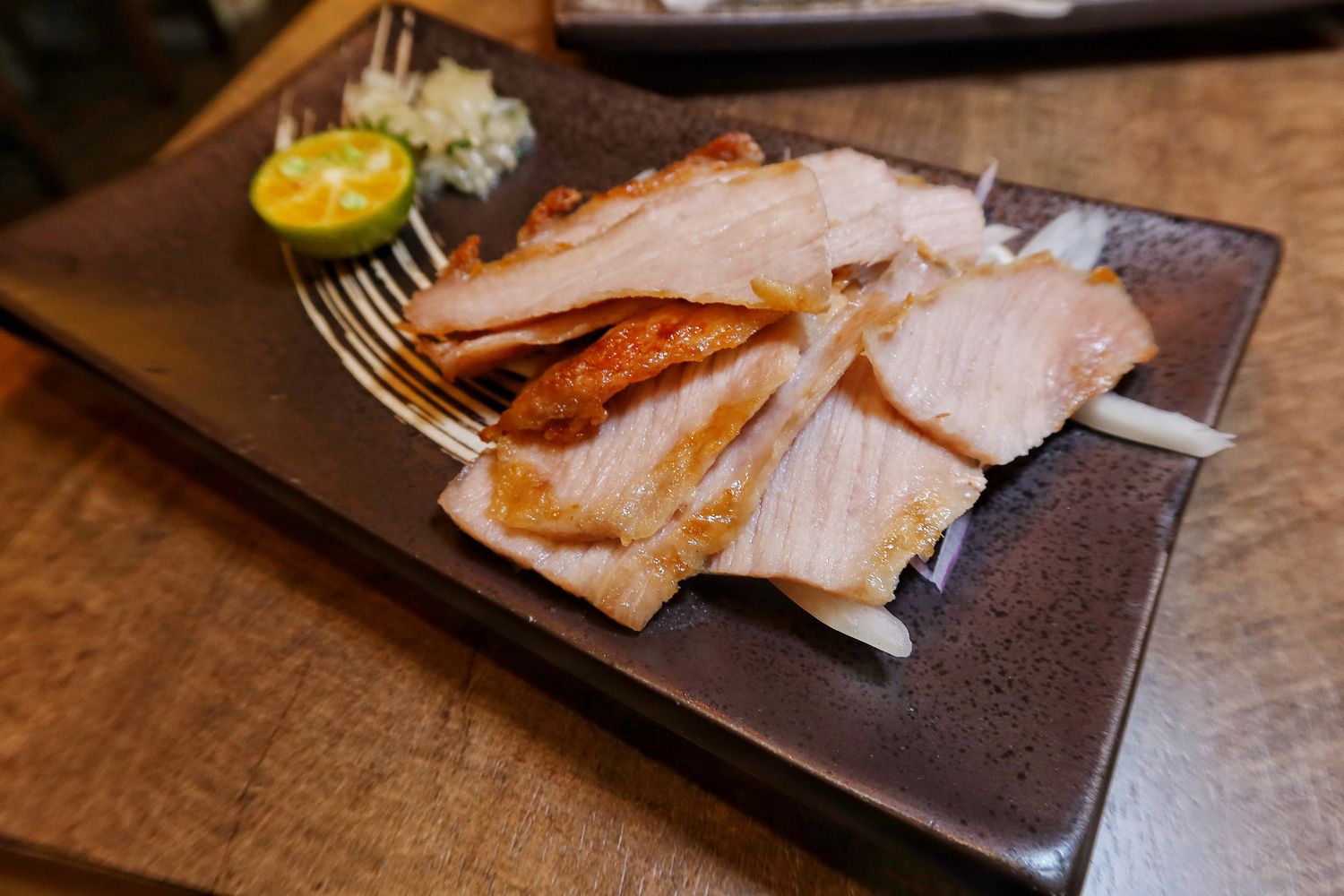 【台南居酒屋】魚小二串燒酒場|道地重慶麻辣烤魚.串燒.熱炒.揚物,濃濃日系氛圍小酌聚餐好去處! @混血珊莎的奇幻旅程 【台南居酒屋】魚小二串燒酒場|道地重慶麻辣烤魚.串燒.熱炒.揚物,濃濃日系氛圍小酌聚餐好去處! @混血珊莎的奇幻旅程