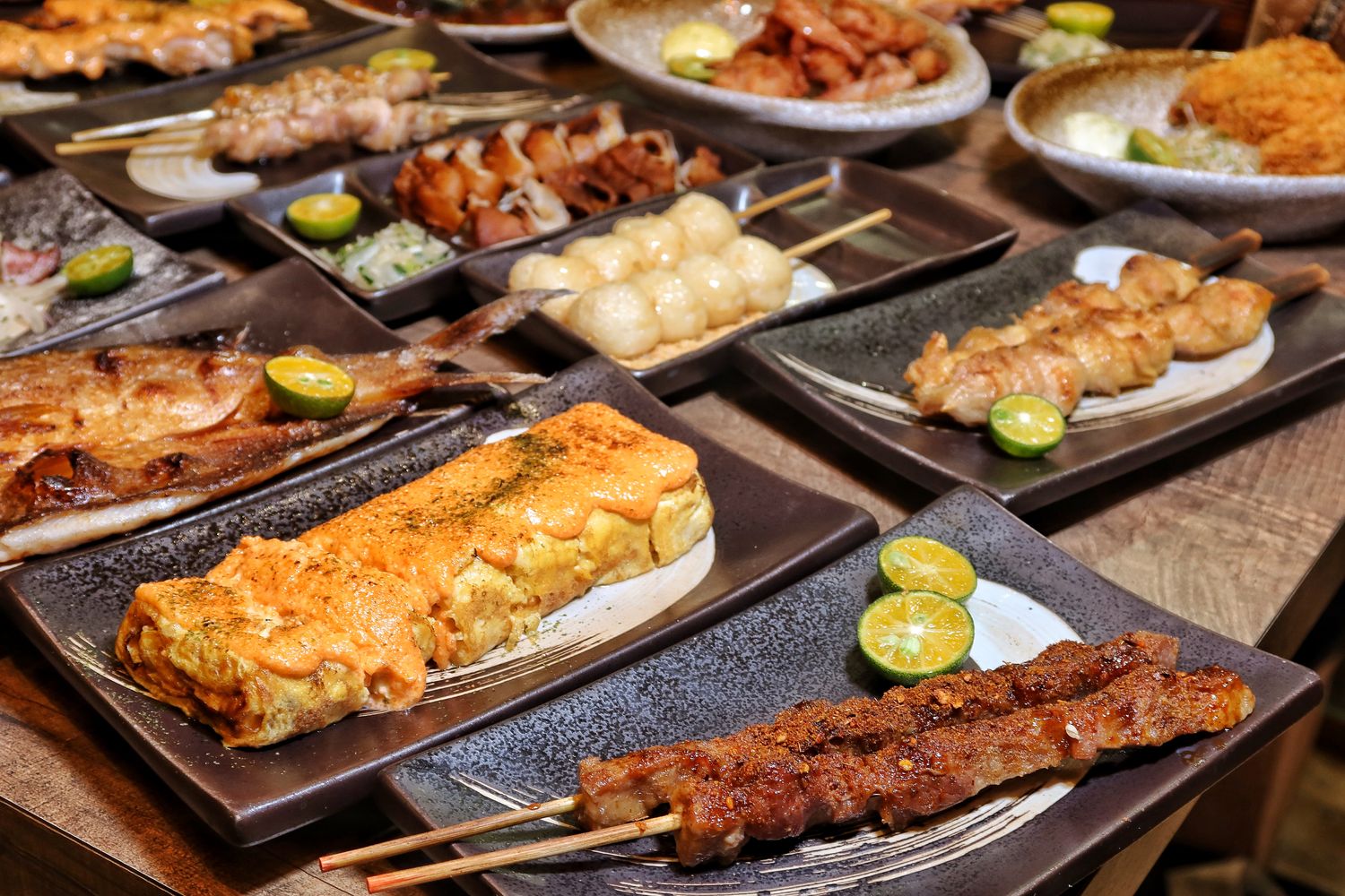 【台南居酒屋】魚小二串燒酒場|道地重慶麻辣烤魚.串燒.熱炒.揚物,濃濃日系氛圍小酌聚餐好去處! @混血珊莎的奇幻旅程 【台南居酒屋】魚小二串燒酒場|道地重慶麻辣烤魚.串燒.熱炒.揚物,濃濃日系氛圍小酌聚餐好去處! @混血珊莎的奇幻旅程