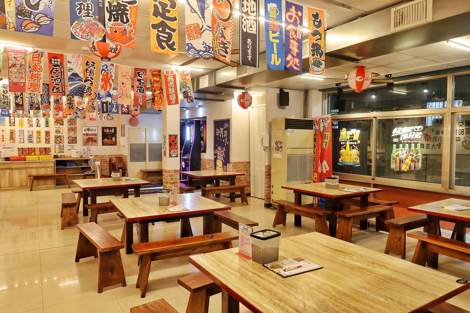 【蘆洲燒烤吃到飽】好食職人串燒酒場,燒烤.炸物.桶仔雞等百種餐點,串燒最低只要20元! @混血珊莎的奇幻旅程 【蘆洲燒烤吃到飽】好食職人串燒酒場,燒烤.炸物.桶仔雞等百種餐點,串燒最低只要20元! @混血珊莎的奇幻旅程