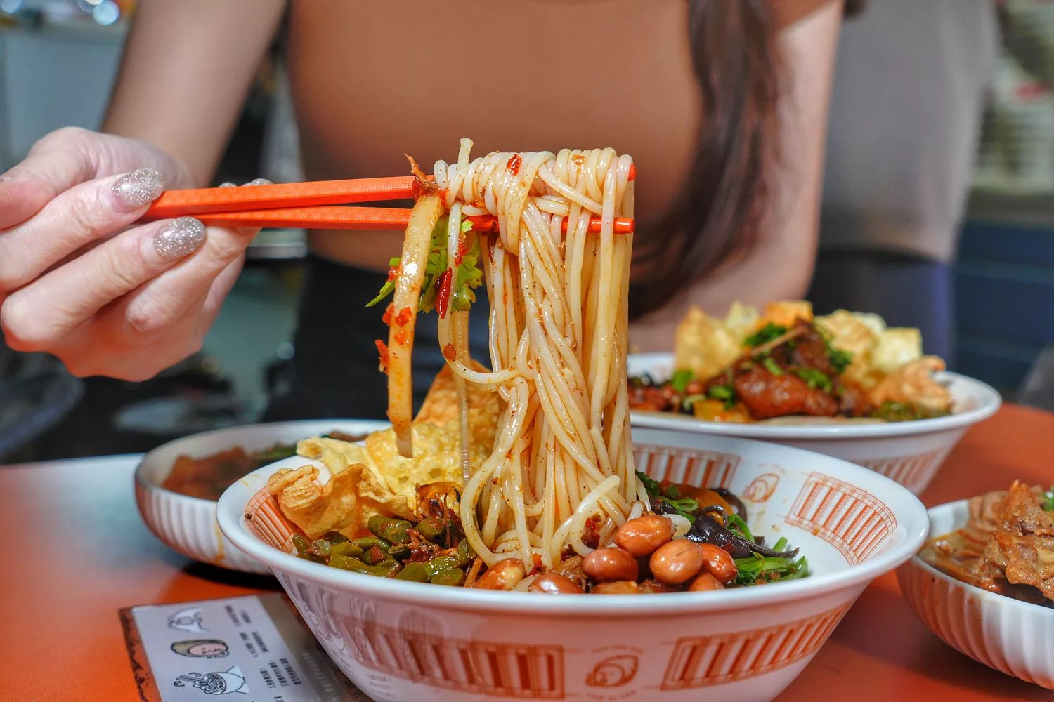 【螺螄粉推薦】好螺嗦螺螄粉， 30 年人氣柳州老店首間台灣旗艦店，道地風味一吃愛上! @混血珊莎的奇幻旅程