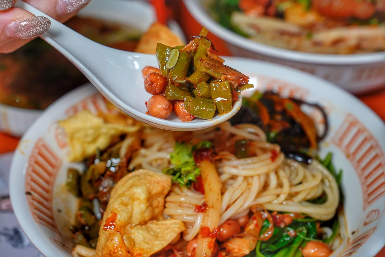 【螺螄粉推薦】好螺嗦螺螄粉， 30 年人氣柳州老店首間台灣旗艦店，道地風味一吃愛上! @混血珊莎的奇幻旅程