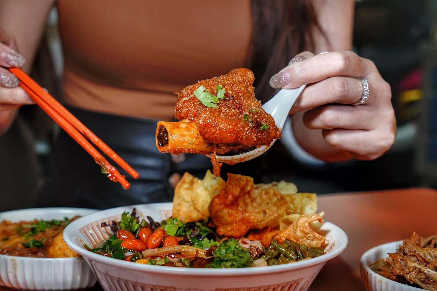 【螺螄粉推薦】好螺嗦螺螄粉， 30 年人氣柳州老店首間台灣旗艦店，道地風味一吃愛上! @混血珊莎的奇幻旅程