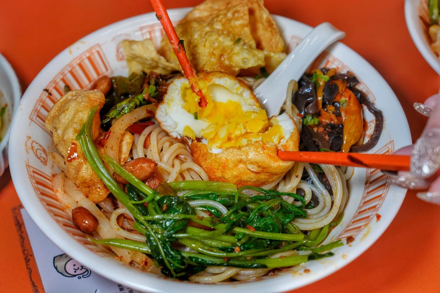 【螺螄粉推薦】好螺嗦螺螄粉， 30 年人氣柳州老店首間台灣旗艦店，道地風味一吃愛上! @混血珊莎的奇幻旅程