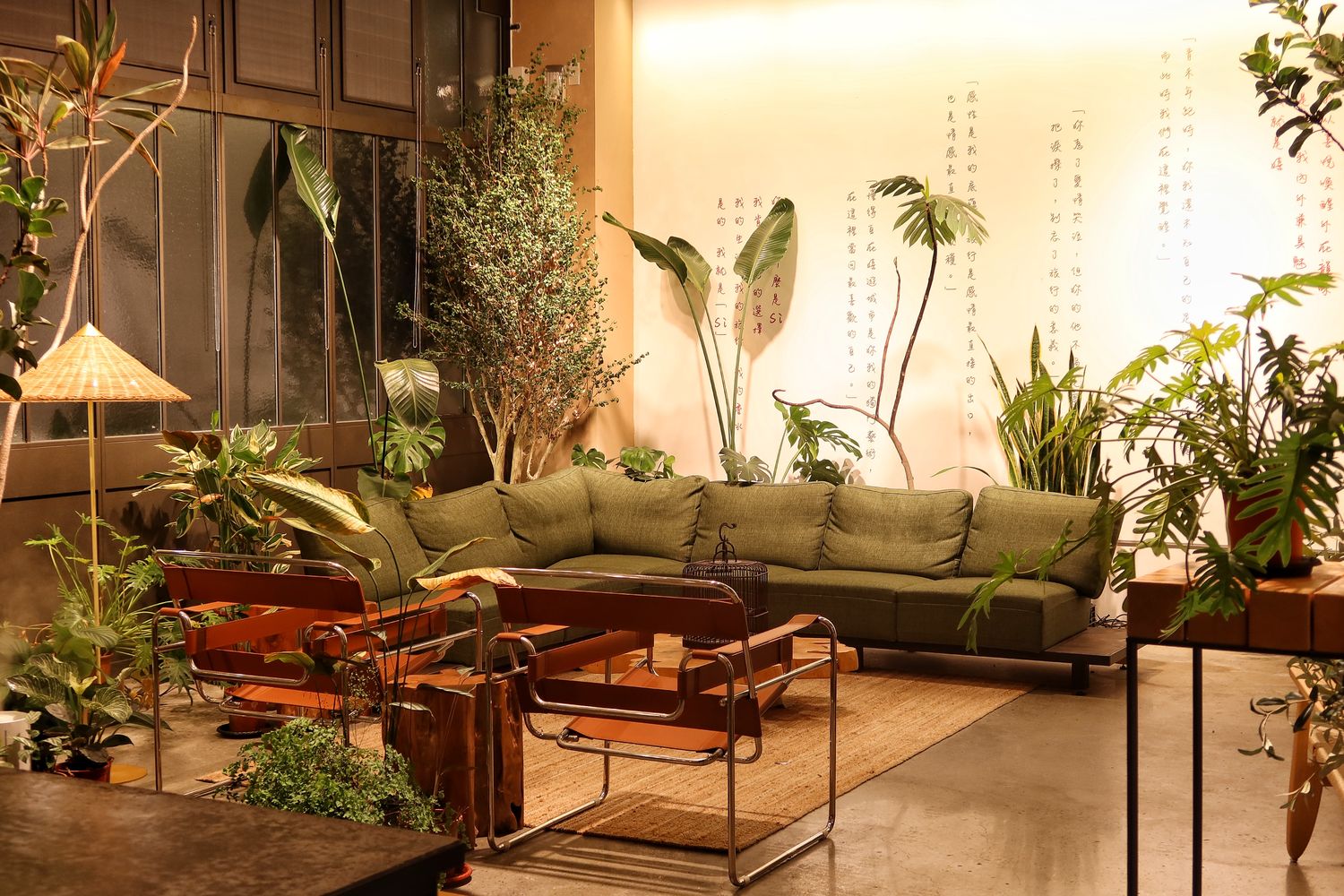 【台中西區住宿 】嬉行旅Hotel Si，女性友善文青風旅店，純白森林系風格超好拍! @混血珊莎的奇幻旅程
