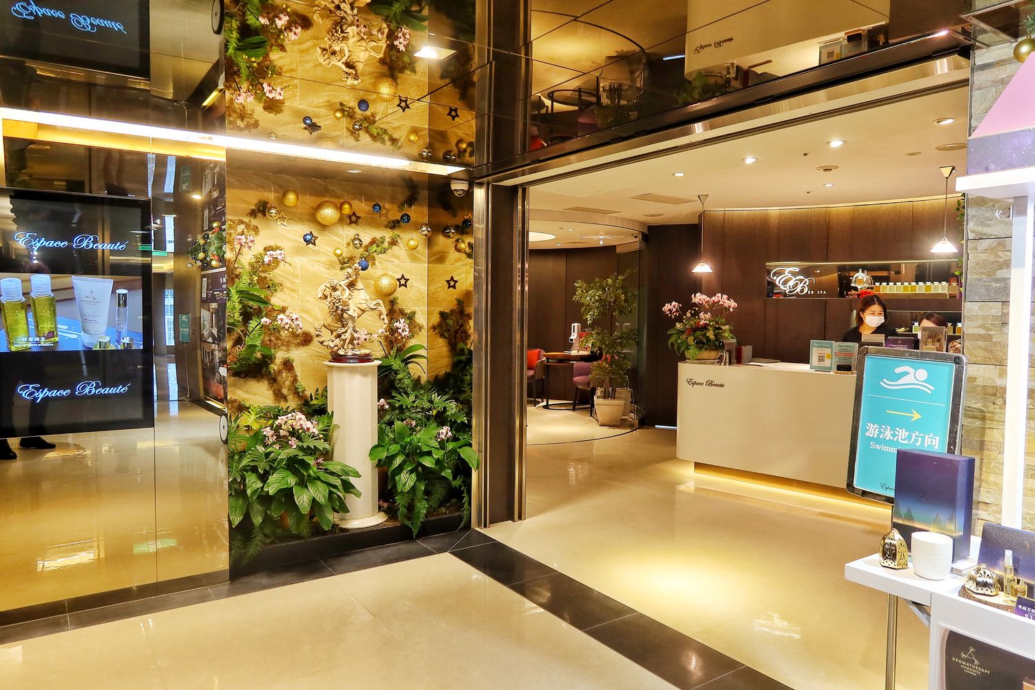 台北艾麗希爾頓格芮精選酒店｜信義區絕美空中泳池獨享101美景! @混血珊莎的奇幻旅程