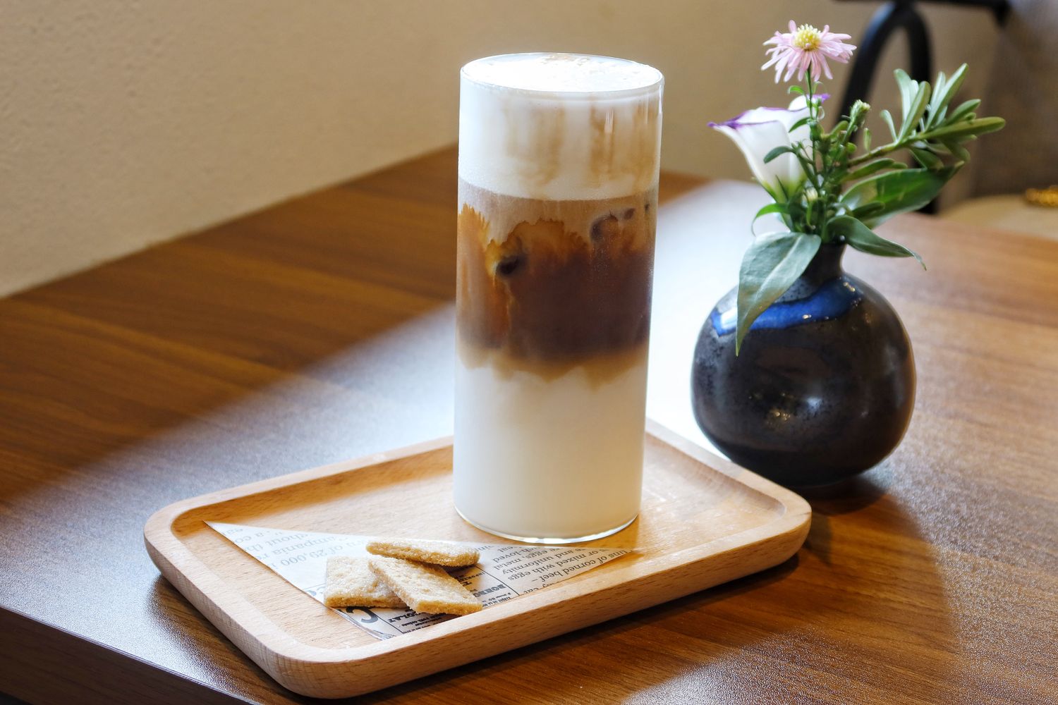 【台中西屯咖啡廳】輕旅咖啡jaunt cafe|中科商圈景觀庭園咖啡廳,停車方便.喝下午茶好去處 @混血珊莎的奇幻旅程 【台中西屯咖啡廳】輕旅咖啡jaunt cafe|中科商圈景觀庭園咖啡廳,停車方便.喝下午茶好去處 @混血珊莎的奇幻旅程