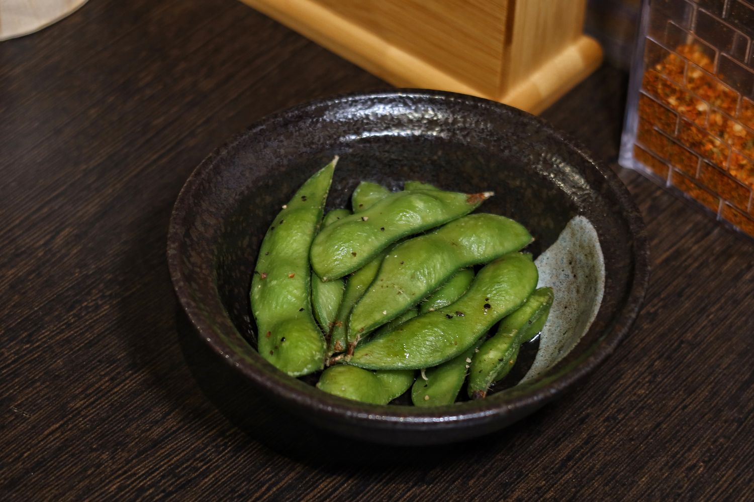【三重居酒屋推薦】老串角居酒屋三重，日系氛圍搭配美味炭火串燒! @混血珊莎的奇幻旅程