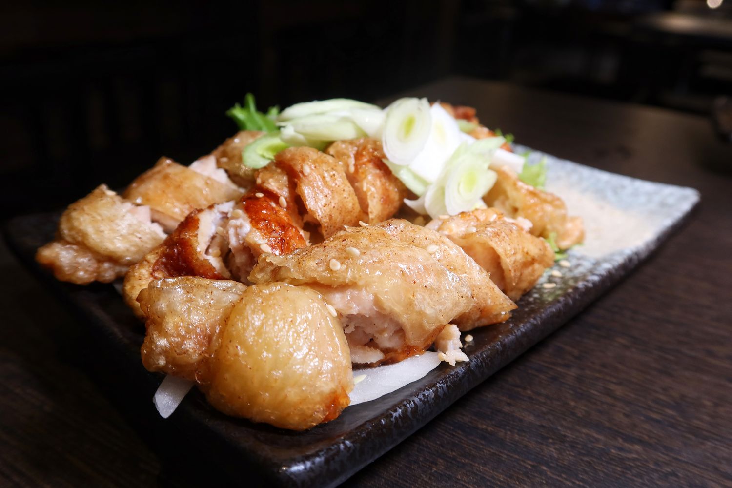 【三重居酒屋推薦】老串角居酒屋三重，日系氛圍搭配美味炭火串燒! @混血珊莎的奇幻旅程