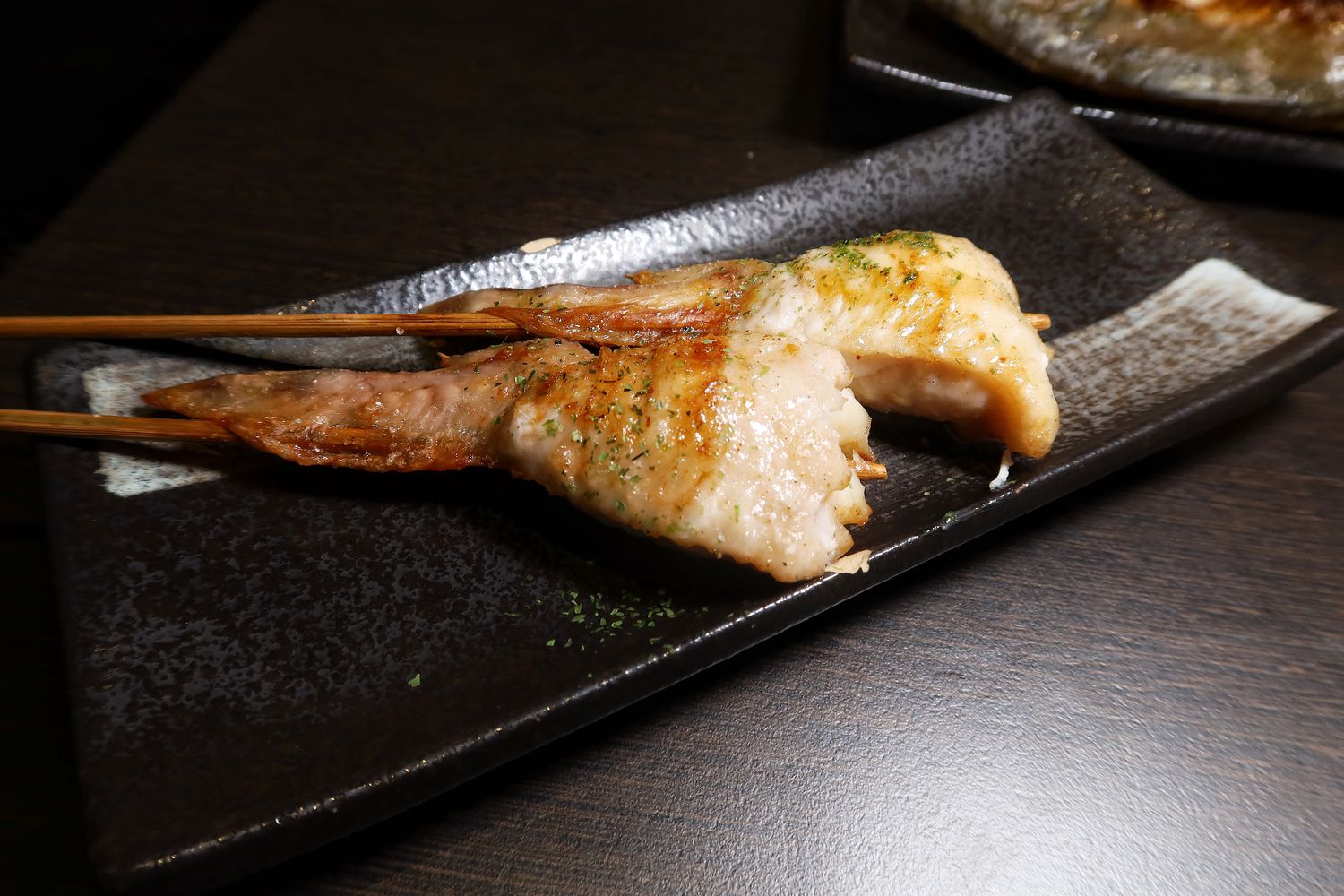 【三重居酒屋推薦】老串角居酒屋三重，日系氛圍搭配美味炭火串燒! @混血珊莎的奇幻旅程