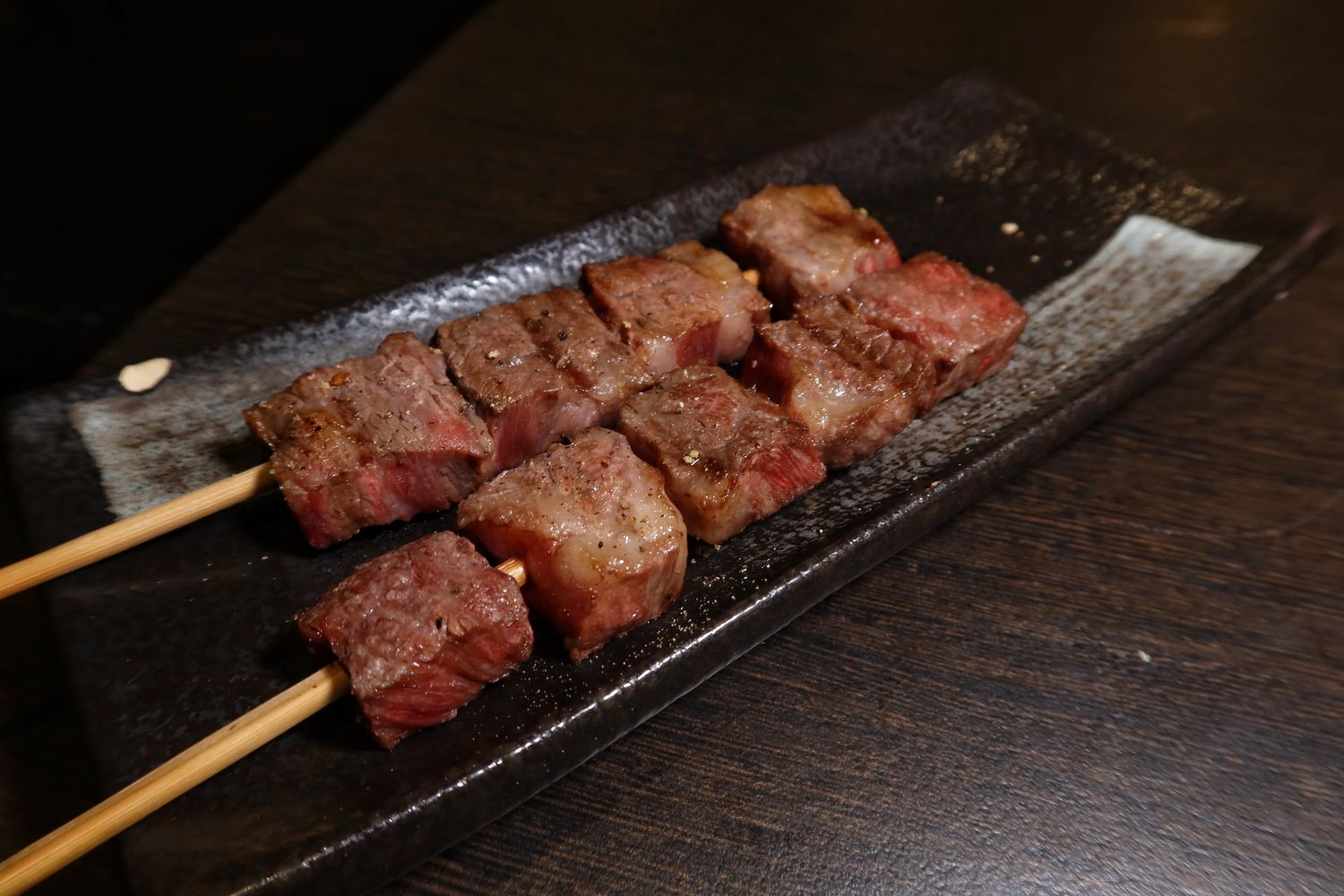 【三重居酒屋推薦】老串角居酒屋三重，日系氛圍搭配美味炭火串燒! @混血珊莎的奇幻旅程