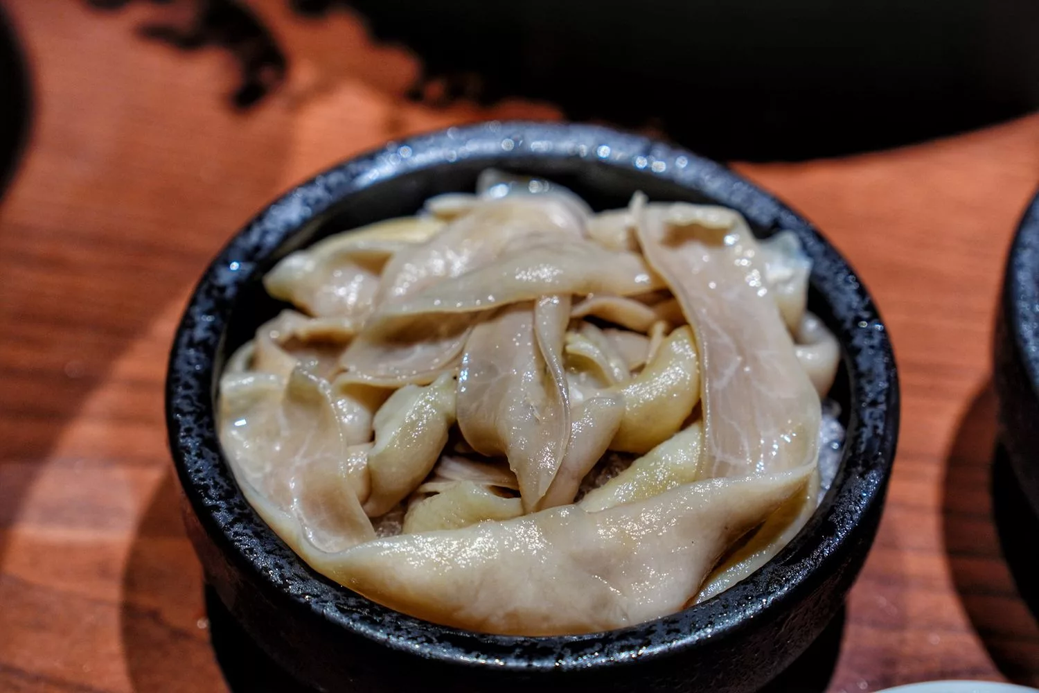 【台中西屯火鍋】臥龍城麻辣火鍋，道地四川老火鍋，雙人海陸饗宴超澎派! @混血珊莎的奇幻旅程