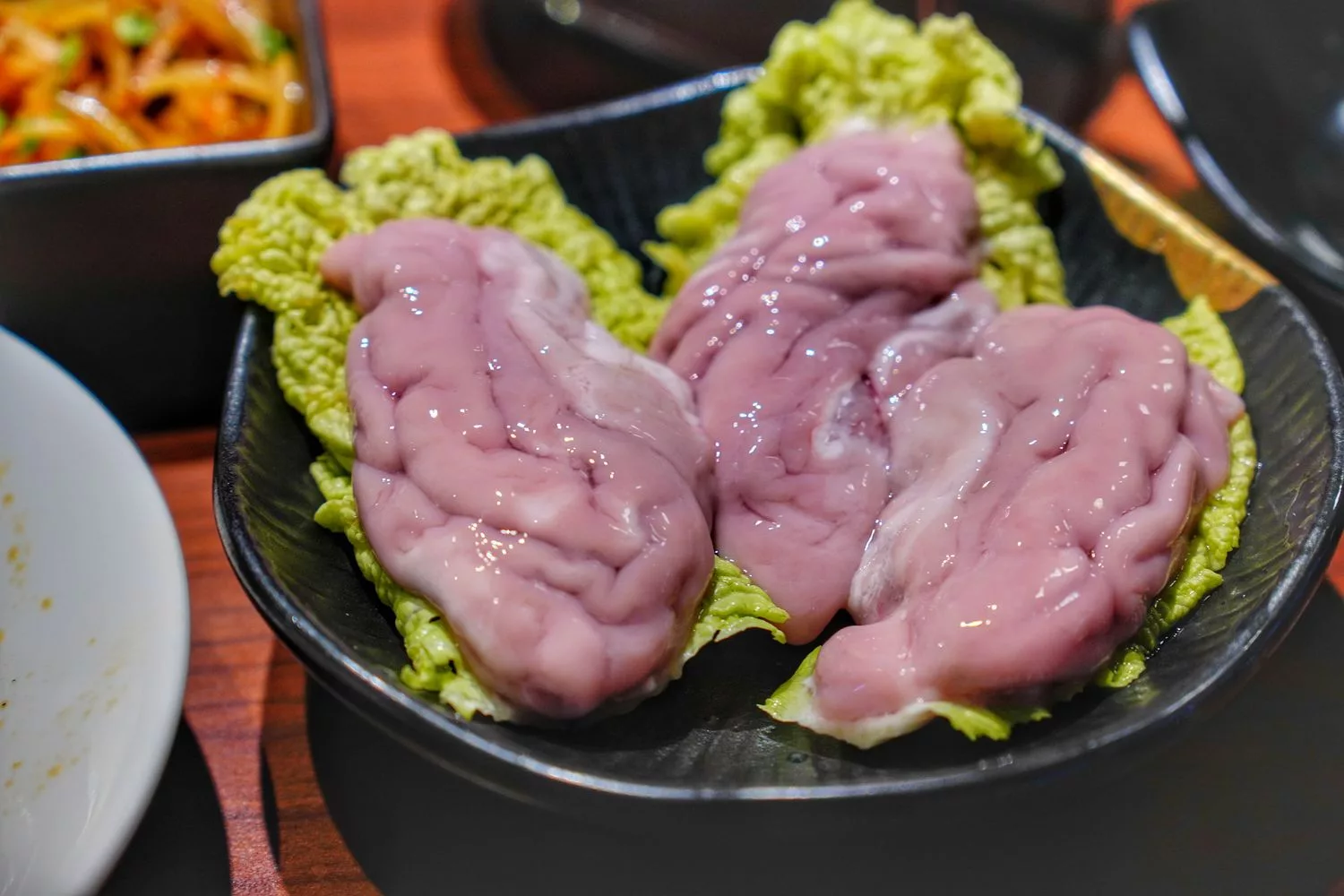 【台中西屯火鍋】臥龍城麻辣火鍋，道地四川老火鍋，雙人海陸饗宴超澎派! @混血珊莎的奇幻旅程