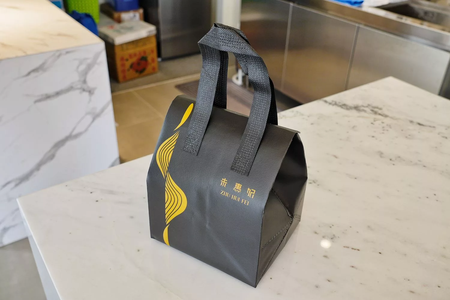 【朱惠妃手製生巧】新開幕頂級台中生巧克力，多達 16 種口味送禮過節首選! @混血珊莎的奇幻旅程