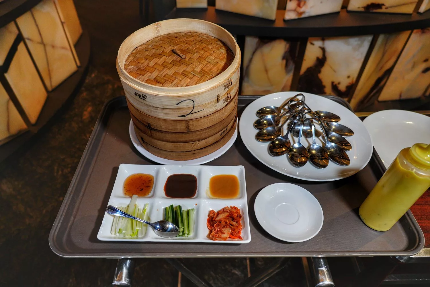【典華雅聚 新莊店】新莊典華餐廳中式奢華氛圍，經典粵菜港點，窯烤櫻桃鴨驚艷味蕾! @混血珊莎的奇幻旅程