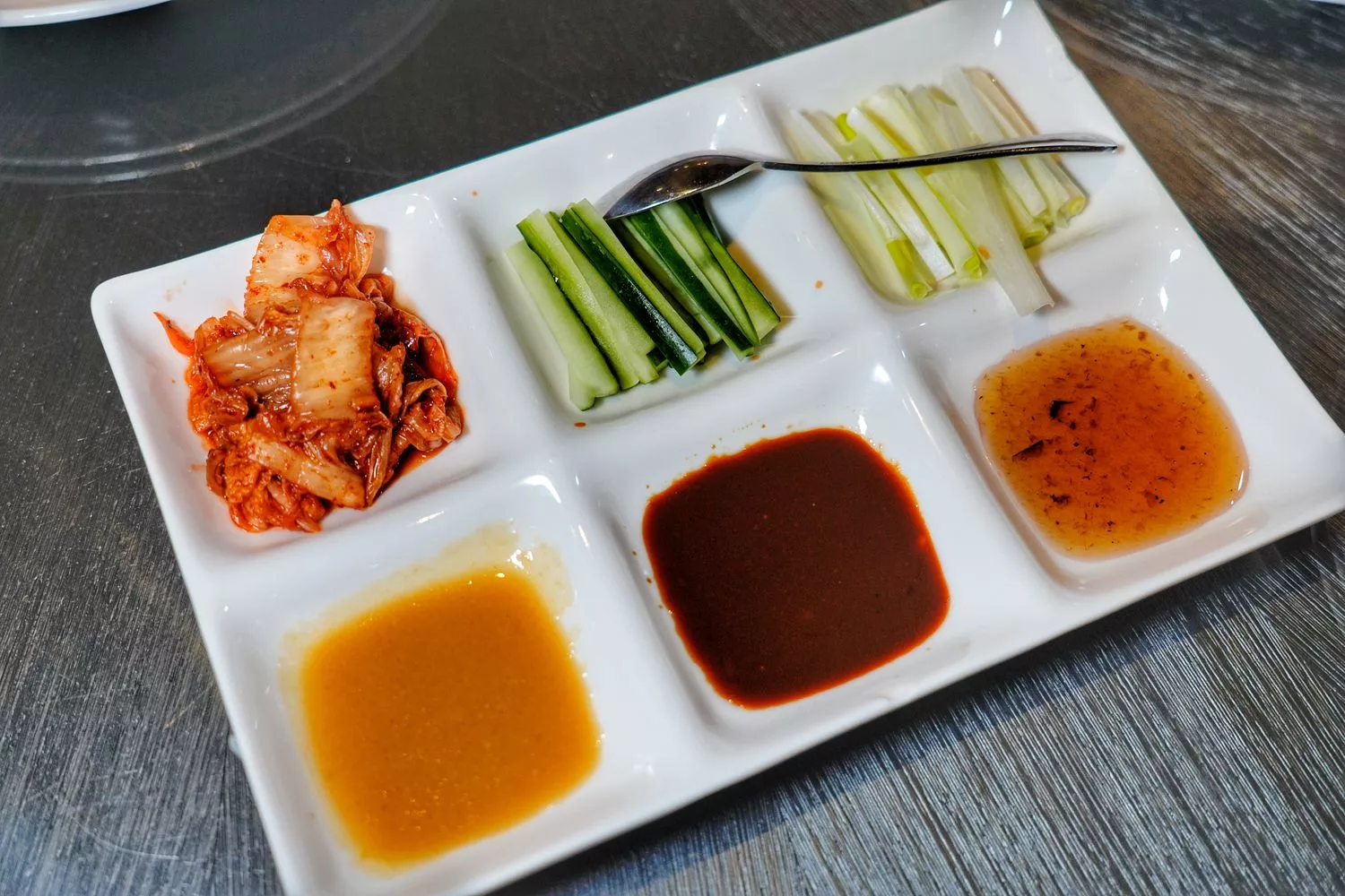 【典華雅聚 新莊店】新莊典華餐廳中式奢華氛圍，經典粵菜港點，窯烤櫻桃鴨驚艷味蕾! @混血珊莎的奇幻旅程
