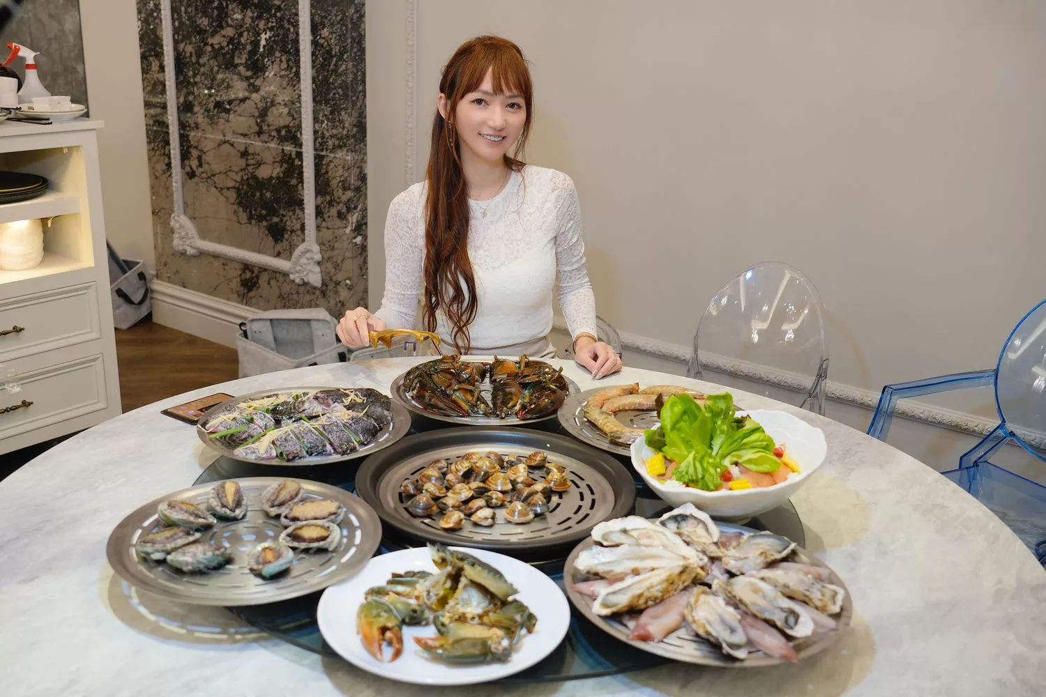 【新莊海鮮餐廳】濤濤海鮮蒸氣鍋，將大海放進鍋內，管家桌邊服務免動手! @混血珊莎的奇幻旅程