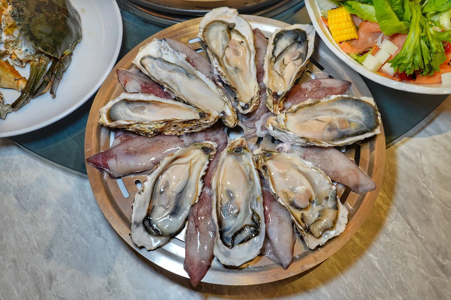 【新莊海鮮餐廳】濤濤海鮮蒸氣鍋，將大海放進鍋內，管家桌邊服務免動手! @混血珊莎的奇幻旅程