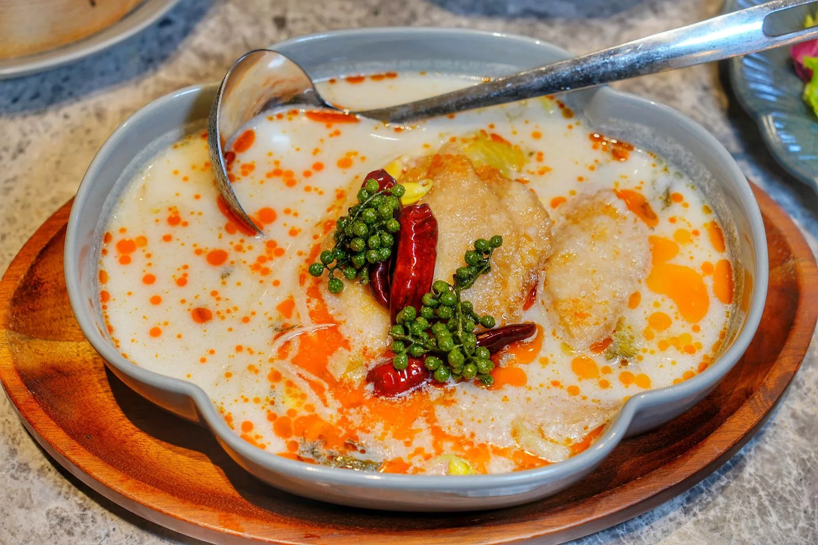 【養心沙龍】新店裕隆城餐廳,中西合併獨創蔬食料理,引領綠色食尚新風潮! @混血珊莎的奇幻旅程 【養心沙龍】新店裕隆城餐廳,中西合併獨創蔬食料理,引領綠色食尚新風潮! @混血珊莎的奇幻旅程