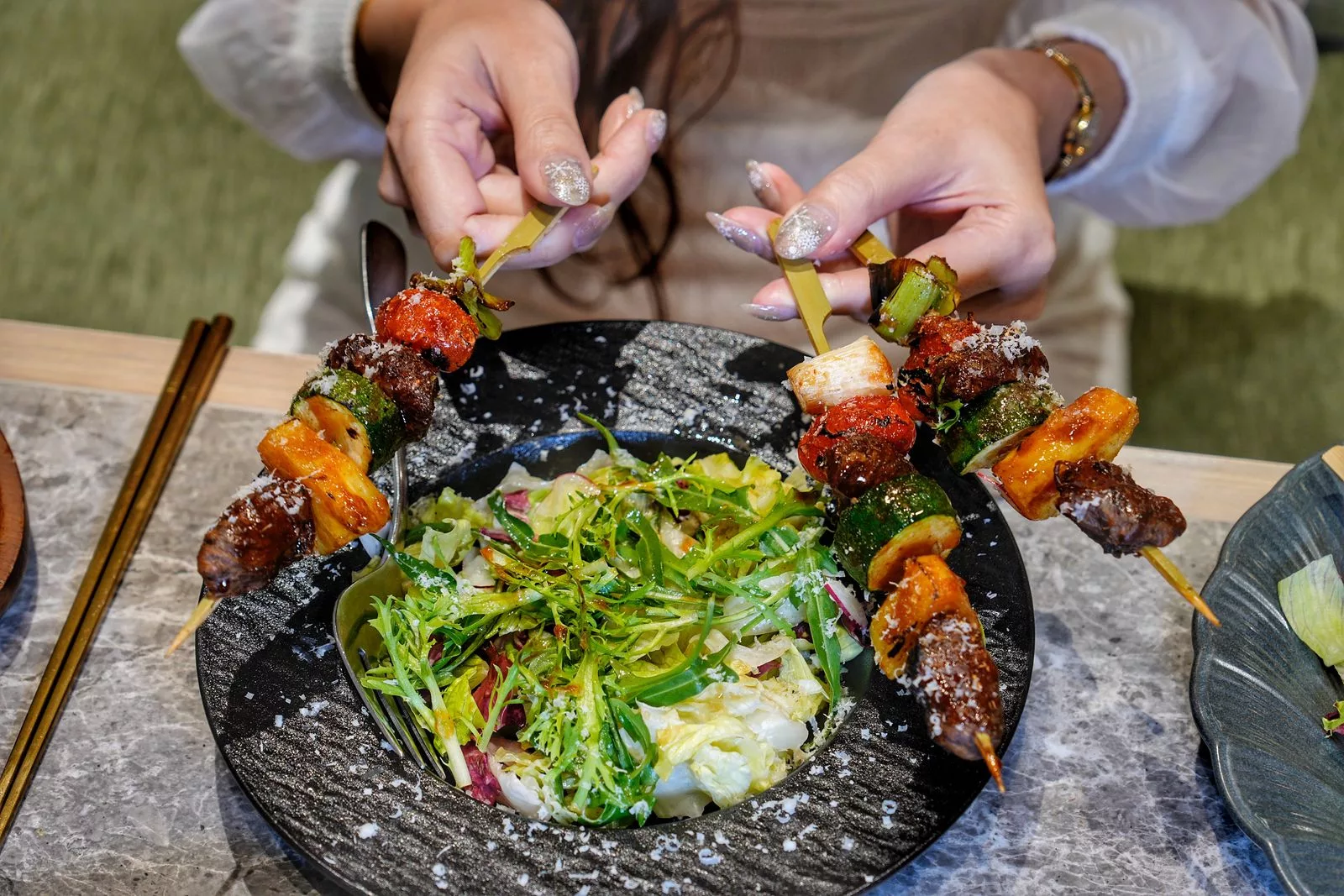 【養心沙龍】新店裕隆城餐廳,中西合併獨創蔬食料理,引領綠色食尚新風潮! @混血珊莎的奇幻旅程 【養心沙龍】新店裕隆城餐廳,中西合併獨創蔬食料理,引領綠色食尚新風潮! @混血珊莎的奇幻旅程