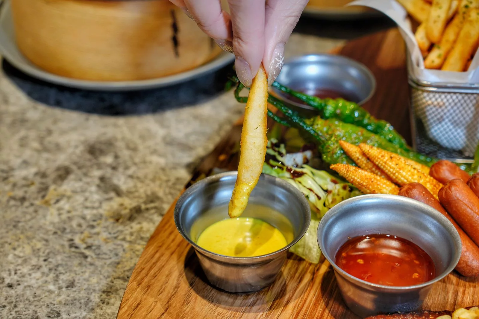 【養心沙龍】新店裕隆城餐廳,中西合併獨創蔬食料理,引領綠色食尚新風潮! @混血珊莎的奇幻旅程 【養心沙龍】新店裕隆城餐廳,中西合併獨創蔬食料理,引領綠色食尚新風潮! @混血珊莎的奇幻旅程