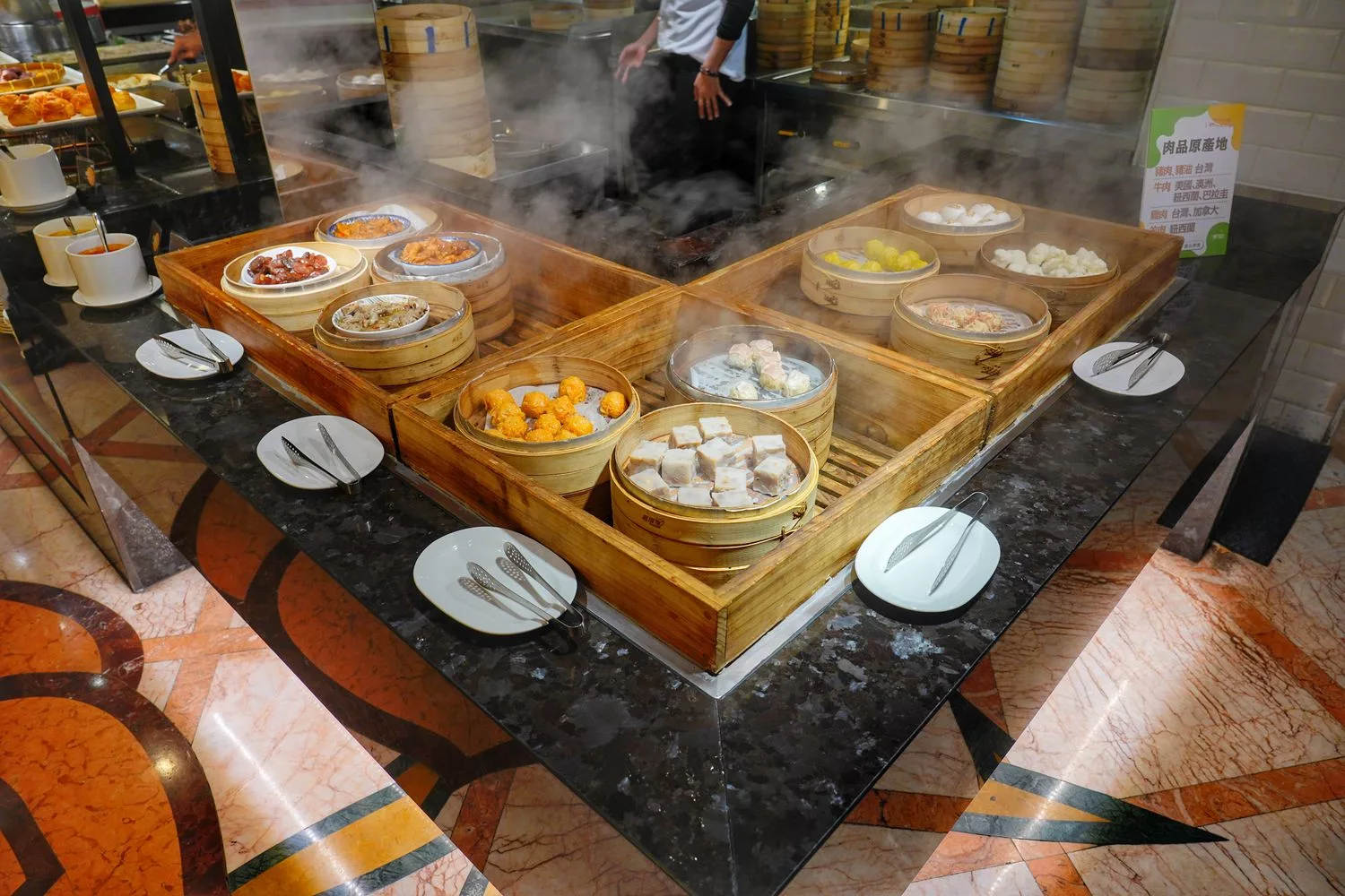 大直吃到飽｜豐FOOD海陸百匯，大直典華自助餐，龍蝦之夜吃到飽(菜色價格) @混血珊莎的奇幻旅程