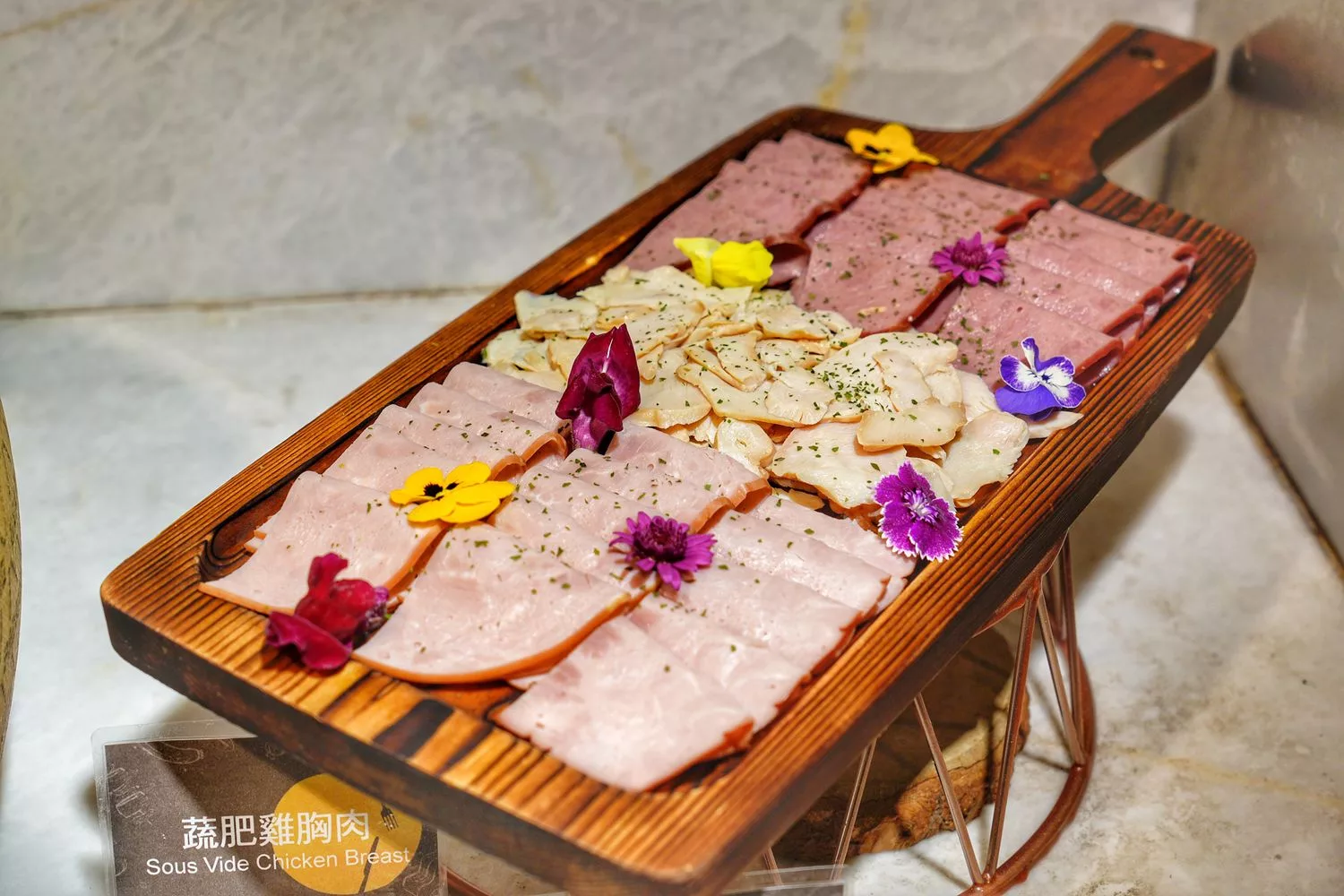 大直吃到飽｜豐FOOD海陸百匯，大直典華自助餐，龍蝦之夜吃到飽(菜色價格) @混血珊莎的奇幻旅程