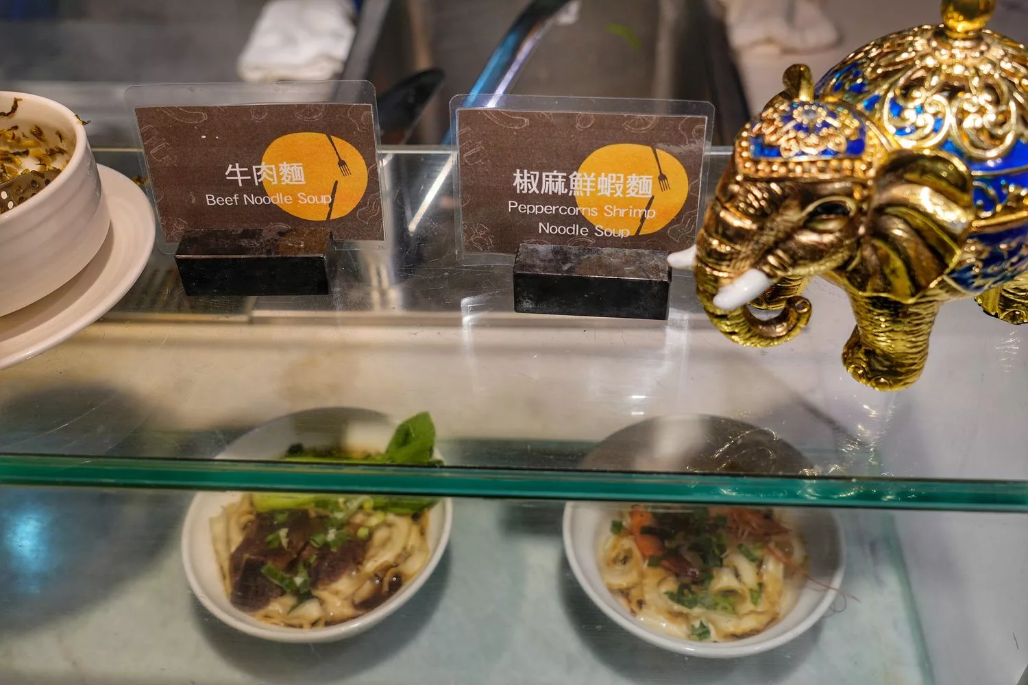 大直吃到飽｜豐FOOD海陸百匯，大直典華自助餐，龍蝦之夜吃到飽(菜色價格) @混血珊莎的奇幻旅程