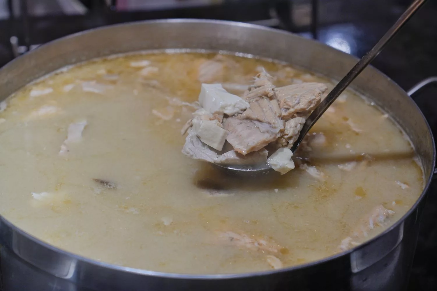 大直吃到飽｜豐FOOD海陸百匯，大直典華自助餐，龍蝦之夜吃到飽(菜色價格) @混血珊莎的奇幻旅程