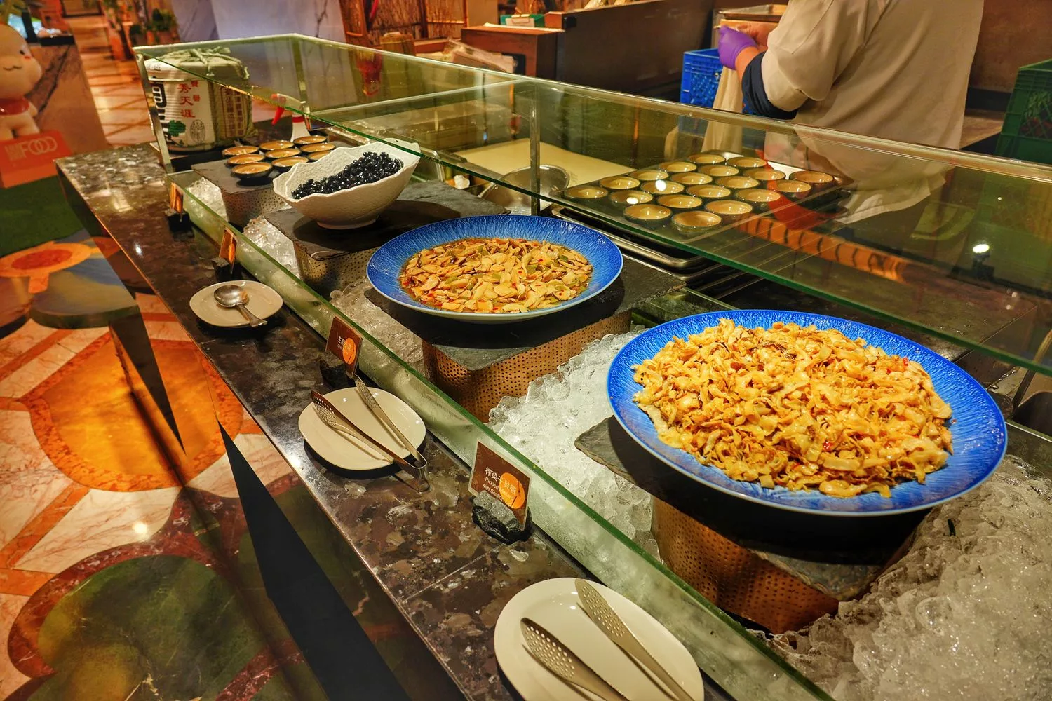 大直吃到飽｜豐FOOD海陸百匯，大直典華自助餐，龍蝦之夜吃到飽(菜色價格) @混血珊莎的奇幻旅程