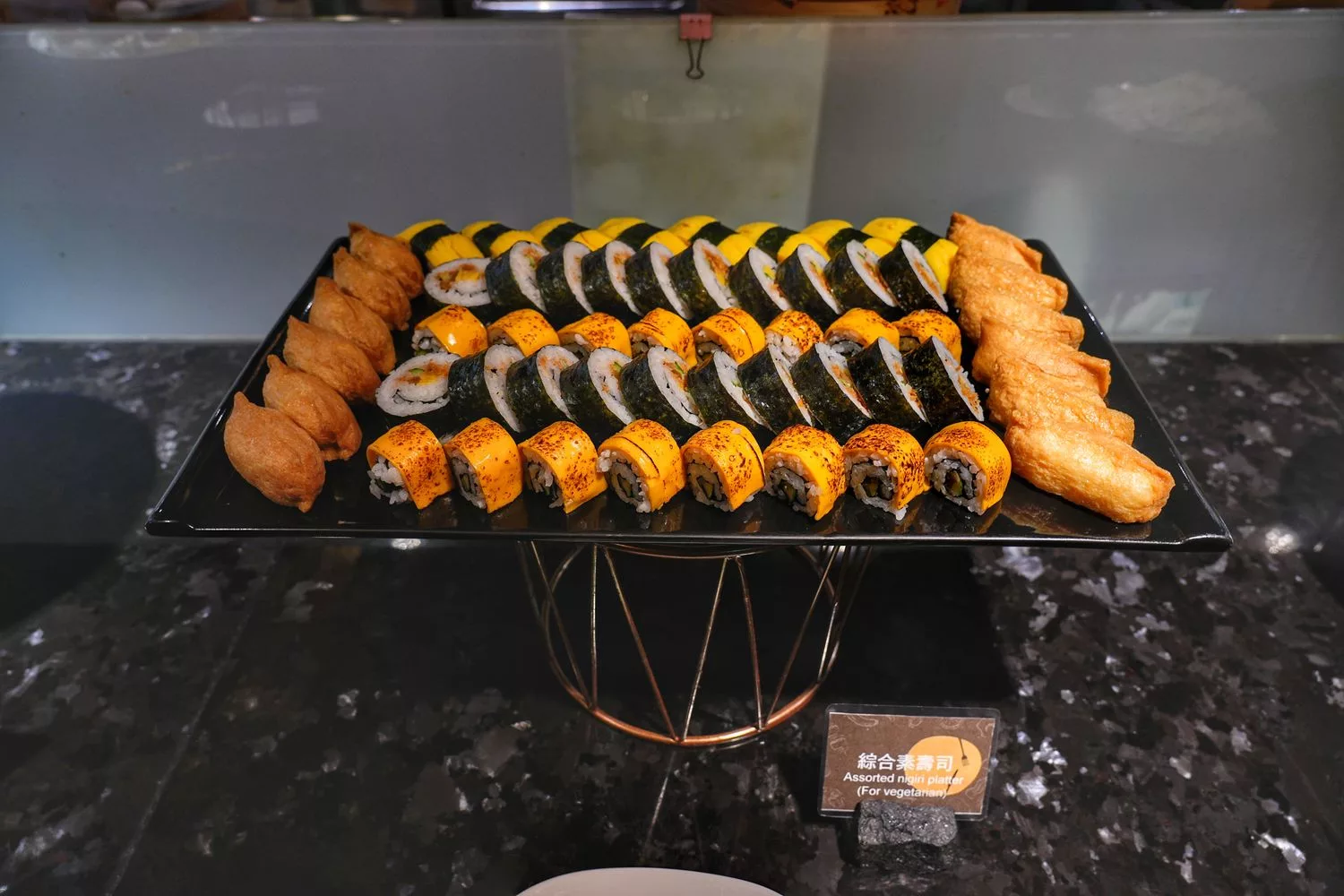 大直吃到飽｜豐FOOD海陸百匯，大直典華自助餐，龍蝦之夜吃到飽(菜色價格) @混血珊莎的奇幻旅程