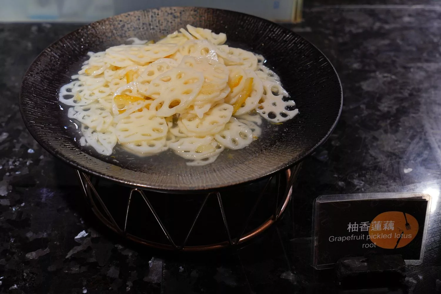 大直吃到飽｜豐FOOD海陸百匯，大直典華自助餐，龍蝦之夜吃到飽(菜色價格) @混血珊莎的奇幻旅程