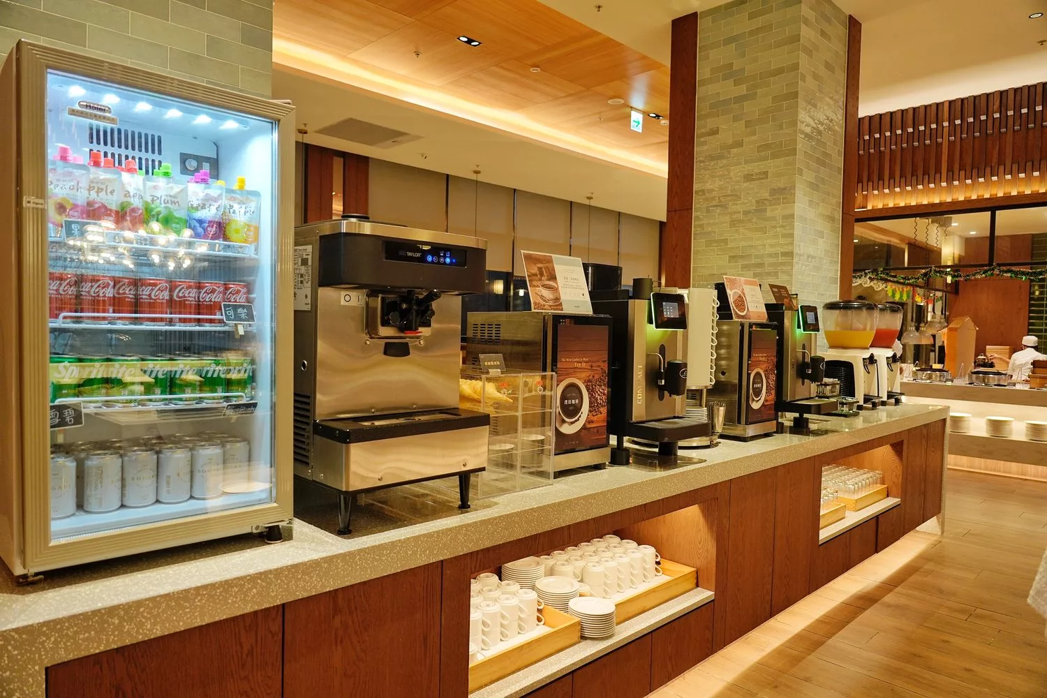 【禧榕軒大飯店自助餐】榕廷百匯餐廳會席料理半自助吃到飽，大推鰻魚三食膳! @混血珊莎的奇幻旅程